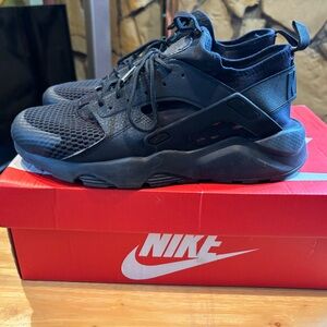 NIKE AIR HUARACHE RUN ULTRA BR